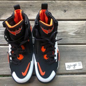 NIKE AIR MAESTRO 2 RUSH ORANGE Size: US 9 / EU 42